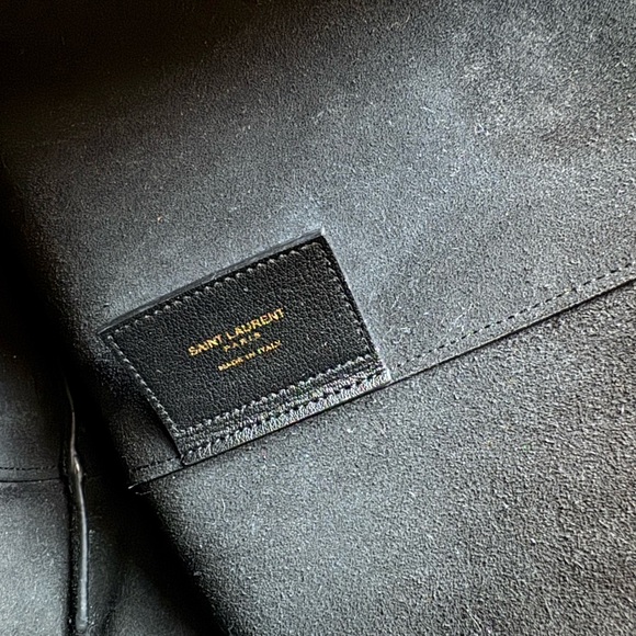 Saint Laurent Black Tote Bag - Picture 8 of 11